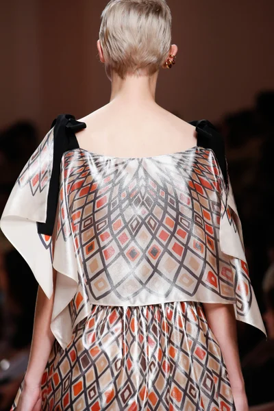 Look 137